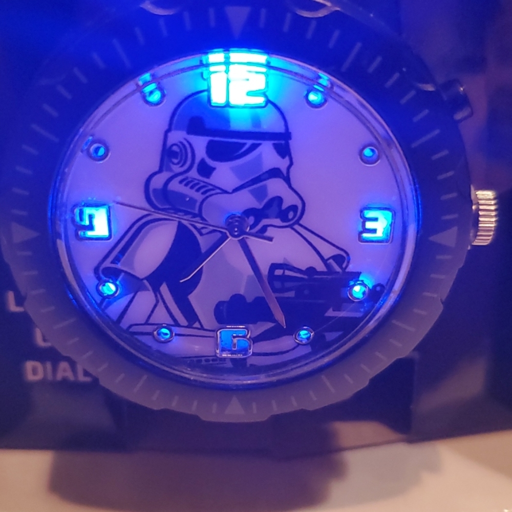 Watch - Picture 3 of 4